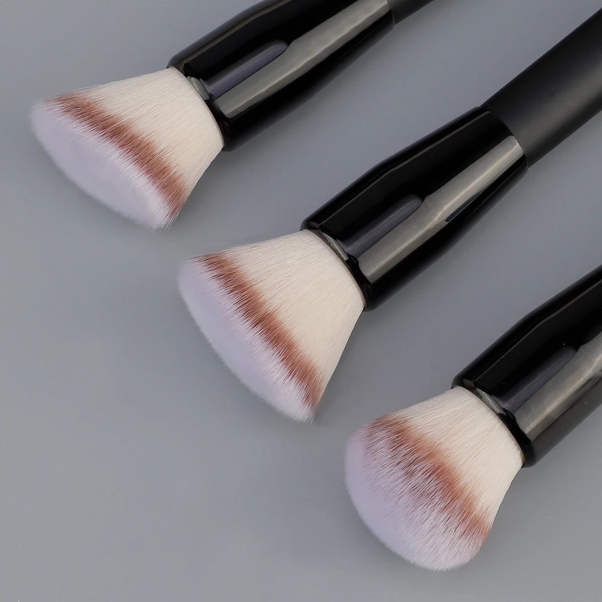 Foundation Brush Soft Dense Full Coverage Buffing Blending Contouring Complexion Base Corrector Primer Makeup Brush