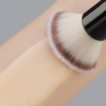 Foundation Brush Soft Dense Full Coverage Buffing Blending Contouring Complexion Base Corrector Primer Makeup Brush