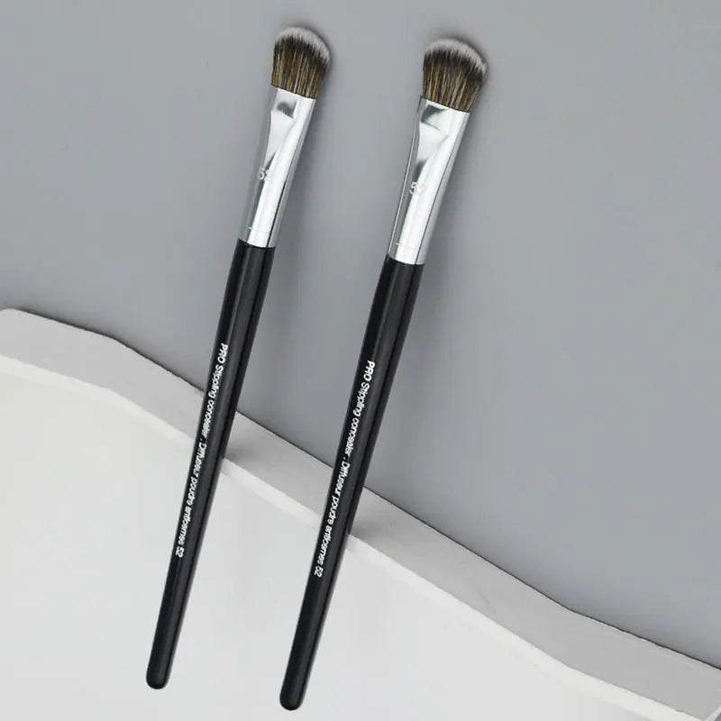 52# Facial Concealer Makeup Brushes Flat Head Nose Shadow Brush Quality Professional Beauty Makeup Tool Supplies Wholesale