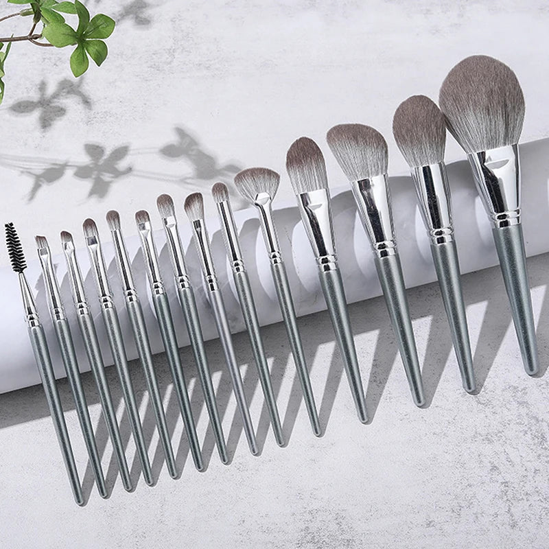 14Pcs Soft Cosmetic Makeup Brush Set Eyeshadow Eyebrow Highlight Lip Brushes Multifunctional For Face Eye Makeup Beginner Tools