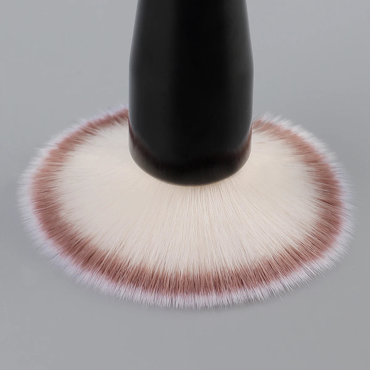 Foundation Brush Soft Dense Full Coverage Buffing Blending Contouring Complexion Base Corrector Primer Makeup Brush