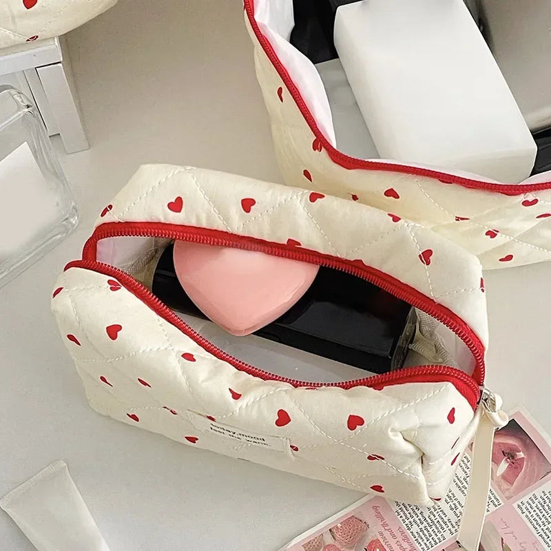 Ladies Zipper Quilting Make Up Bag Cosmetic Bag for Women Fashion Ins Heart Makeup Bag Pouch Small Large Toiletry Handbag Case