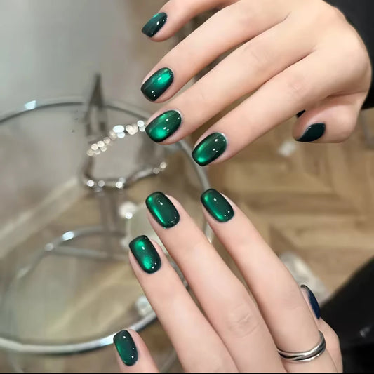 10ML 1-21PCS 2025 Autumn New Emerald Green Magnet Cat's Eye Gel Nail Polish Green Whitening Glass Bead Cat Eye Nail Polish
