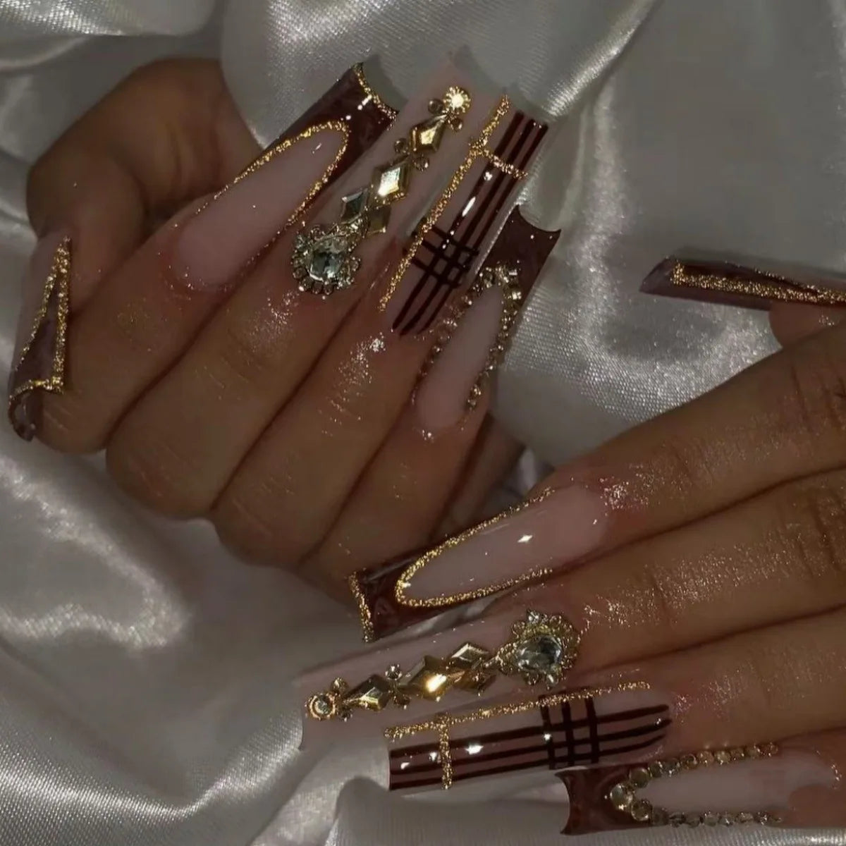 24Pcs Long Square Head Nails Set Press on Lollipop Rhinestone Design Fake Nails Blue French Wearable Full Cover False Nails Tips