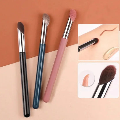 Finger-Tip Concealer Blender Brush - Precision Cover & Smudge Tool for Blemishes, Dark Circles, and Detailing, Multi-Use Makeup