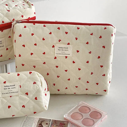 Ladies Zipper Quilting Make Up Bag Cosmetic Bag for Women Fashion Ins Heart Makeup Bag Pouch Small Large Toiletry Handbag Case