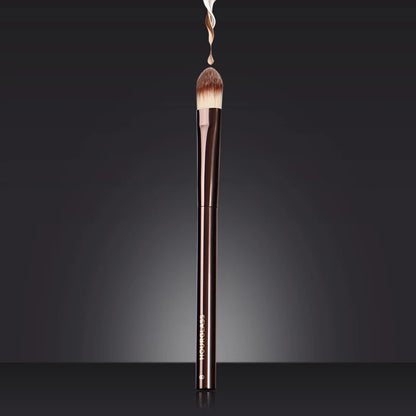 Hourglass Makeup Brush- No.8 Large Concealer Brush Soft Fiber Hair Cover up Flaws Fashion Design Single Face Brush