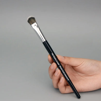 52# Facial Concealer Makeup Brushes Flat Head Nose Shadow Brush Quality Professional Beauty Makeup Tool Supplies Wholesale