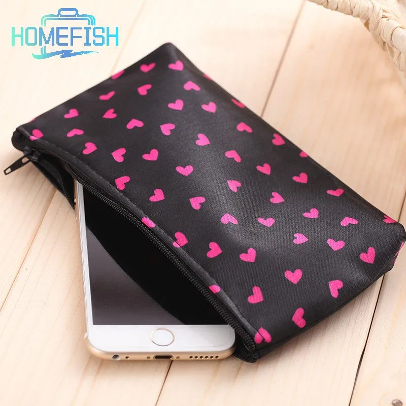 HOMEFISH Heart Pattern Zipper Makeup Bag Fashion Design Multi-Functional Bag Using As Cosmetic Pouch Or Travel Purse For Women